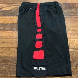 Nike Elite shorts youth large